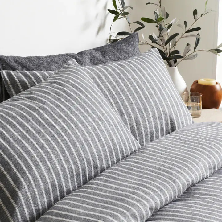 Bedding Kit - Premium (Linen, Duvet & Pillow)